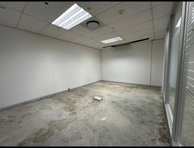 762M² OFFICE TO LET IN WOODMEAD